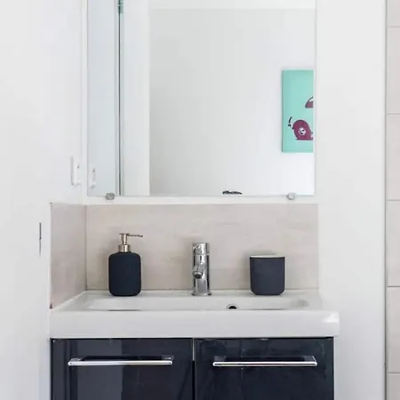 Comfy Apartment *